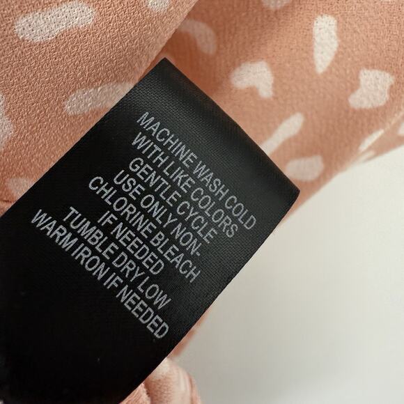 Torrid 3X Knit Crepe Wrap Peplum Top Peach Dotted Short sleeves belted Babydoll - Picture 5 of 7